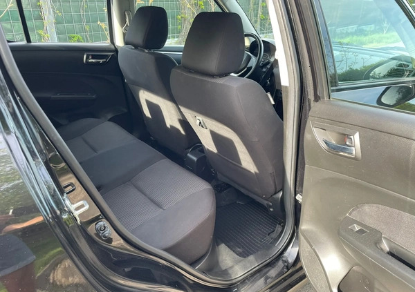 Suzuki Swift cena 16900 przebieg: 140000, rok produkcji 2011 z Reda małe 154